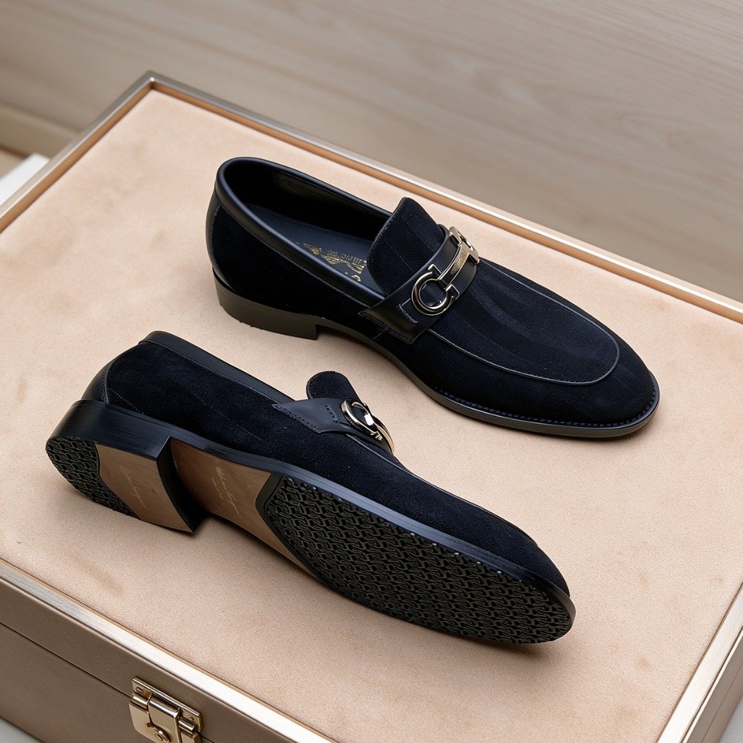 Ferragamo Black Bit Loafers