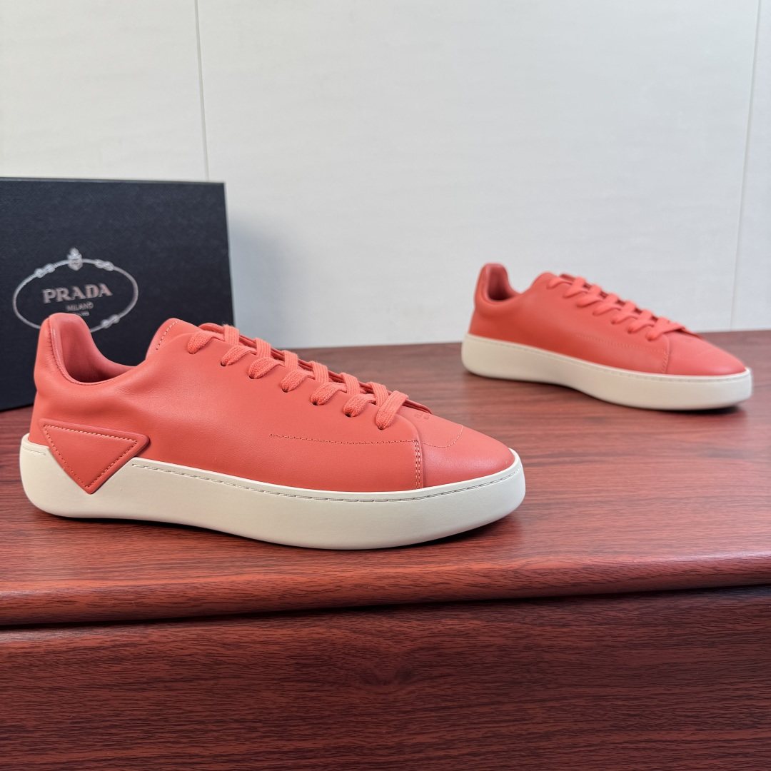 Prada Men's Triangle Detail Low-Top Sneakers