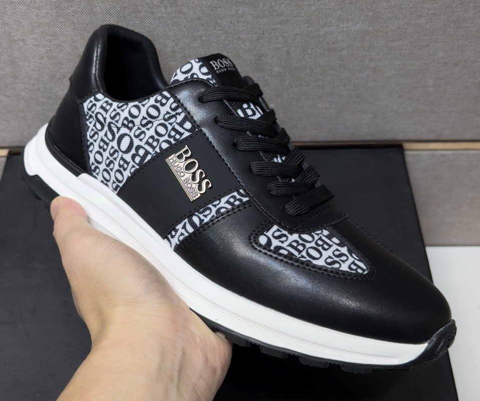 Hugo Boss Contrast-Panel Low-Top Sneakers